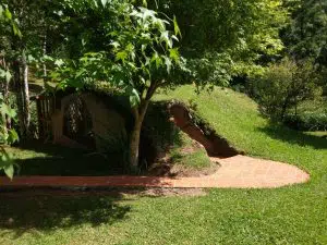 Casa inspirada nas obras de J.R.R. Tolkien | Airbnb | divulgação